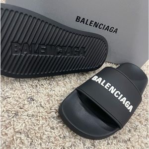 balenciaga pool slides